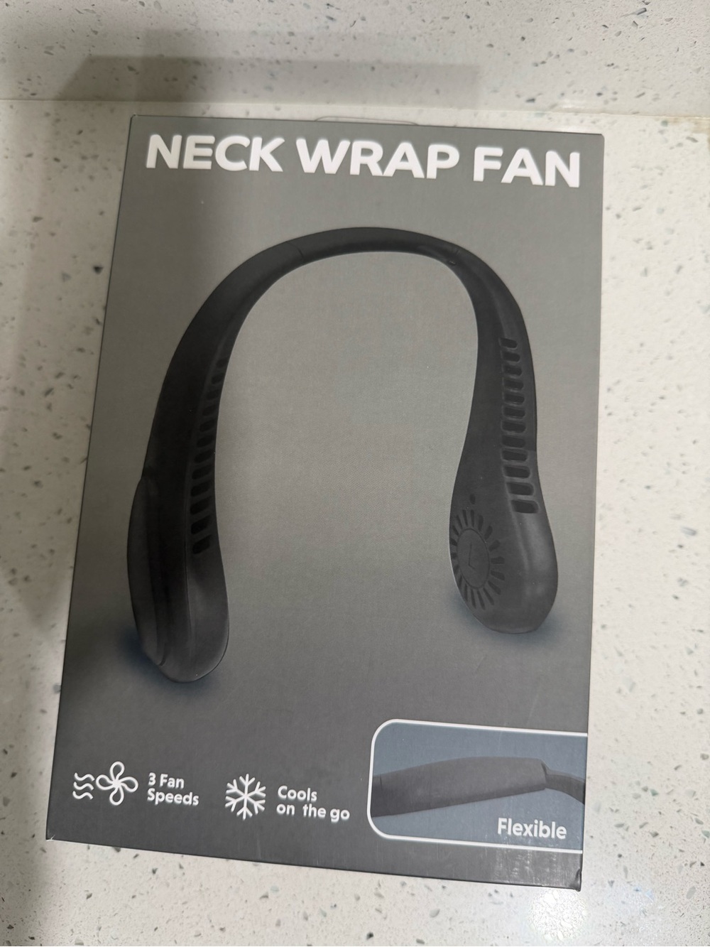 Neck‎ Wrap Fan - Black